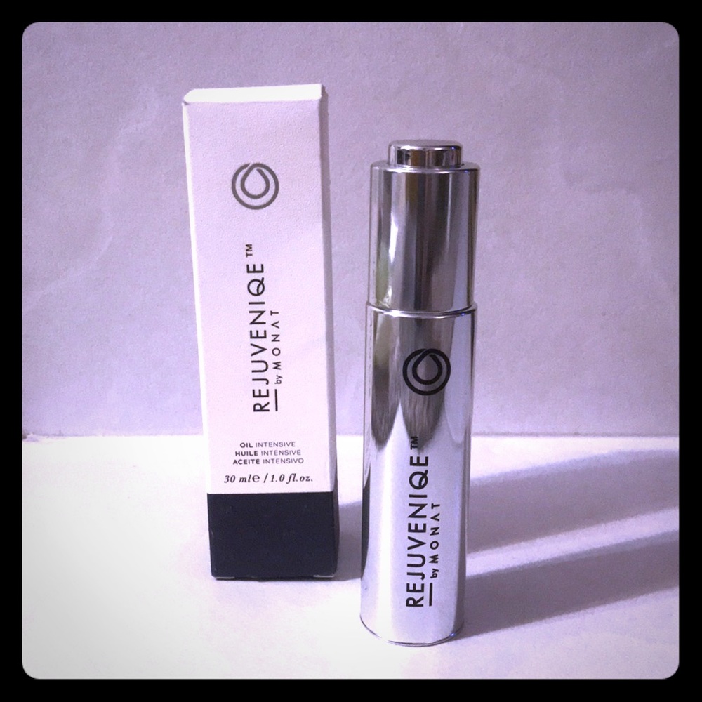 REJUVENIQUE Oil